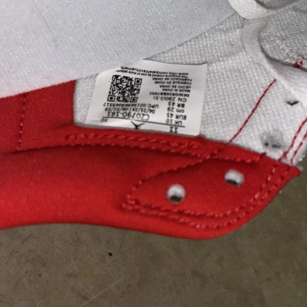 Air Jordan 1 Retro OG Low University Red White Men’s Size 11 - Picture 7 of 8